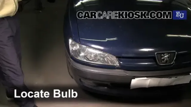 2002 Peugeot 306 Meridian 1.8L 4 Cyl. Éclairage Feux de route (remplacer l'ampoule)